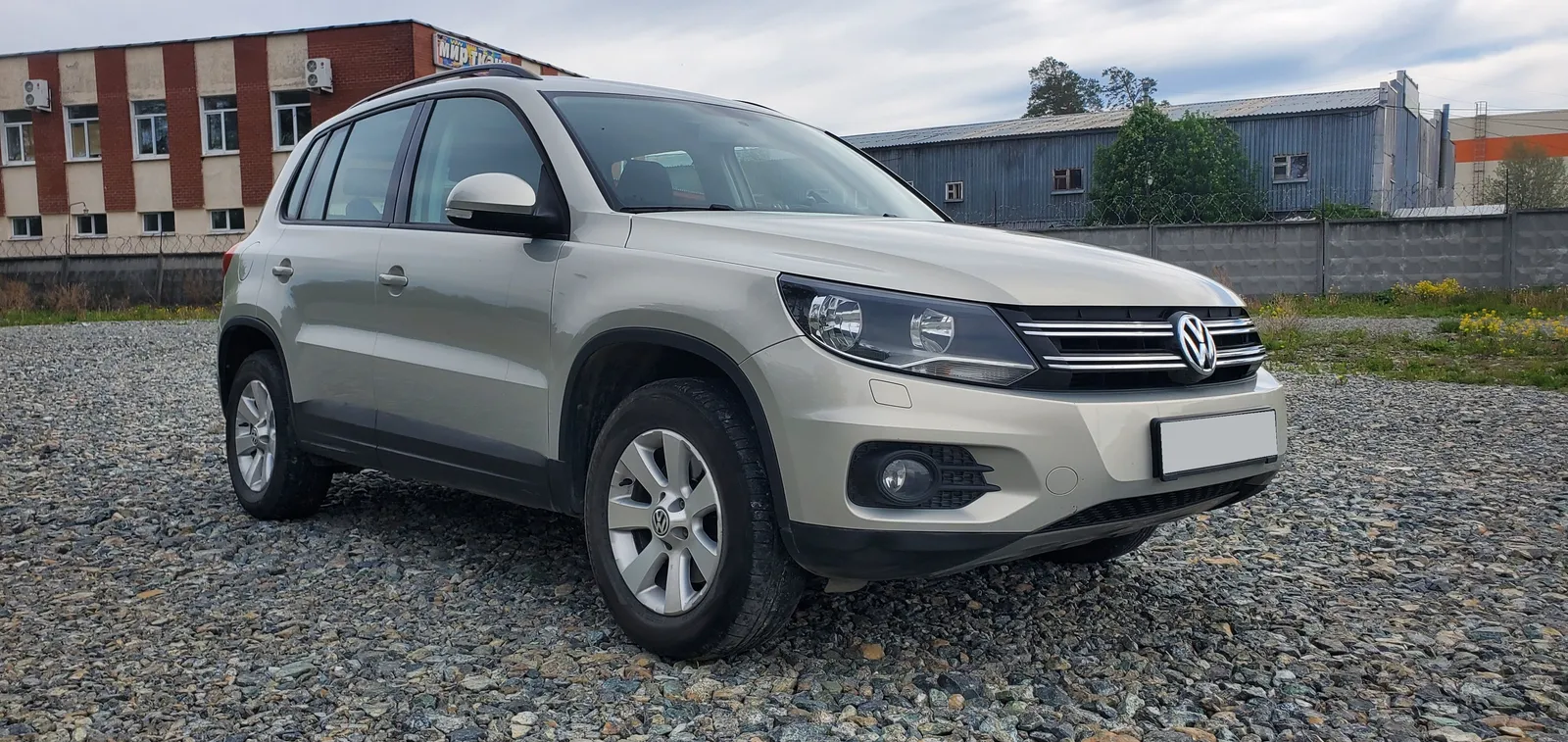 Volkswagen Tiguan (Рекомендована)