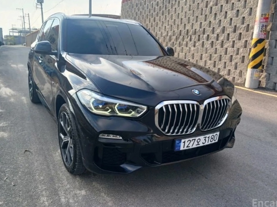 ТОП-2 ВАРИАНТА BMW X5 ИЗ ЮЖНОЙ КОРЕИ