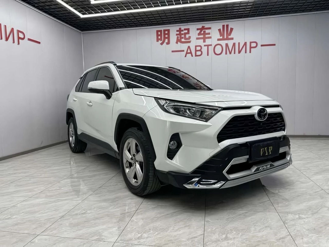 Toyota RAV4 2021