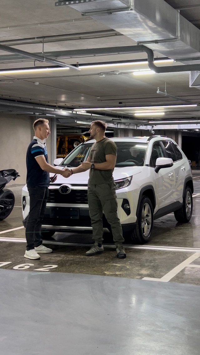 Toyota Rav-4: Авто из Китая