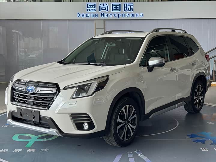 Subaru Forester расход топлива, Subaru Forester отзывы, японский кроссовер, полноприводный автомобиль, кроссовер для путешествий, автомобиль для бездорожья, высокий клиренс, Subaru EyeSight
